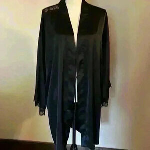 Victoria’s Secret Med Lg Satin/Lace Short Robe Tie Front Kimono Black Sexy